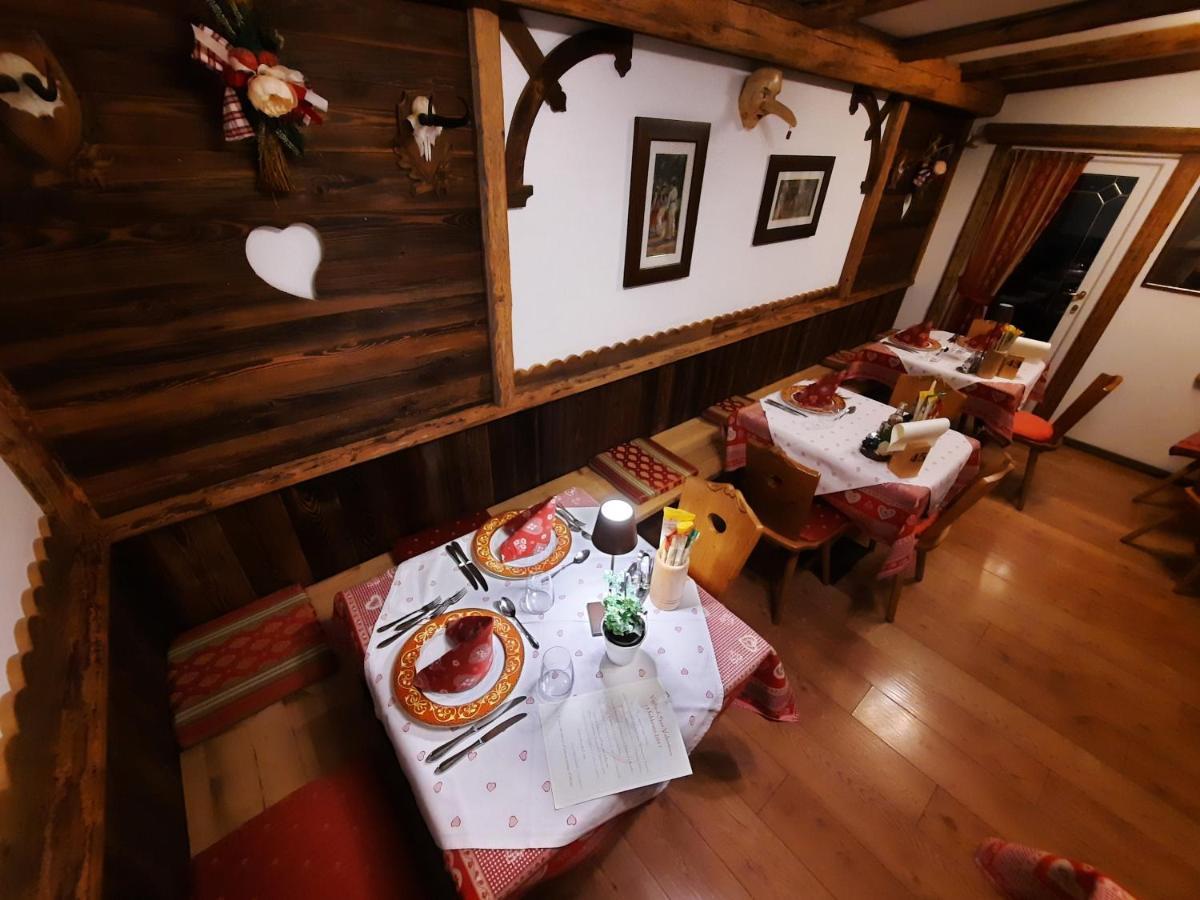 Monza Dolomites Hotel โมเอนา ภายนอก รูปภาพ
