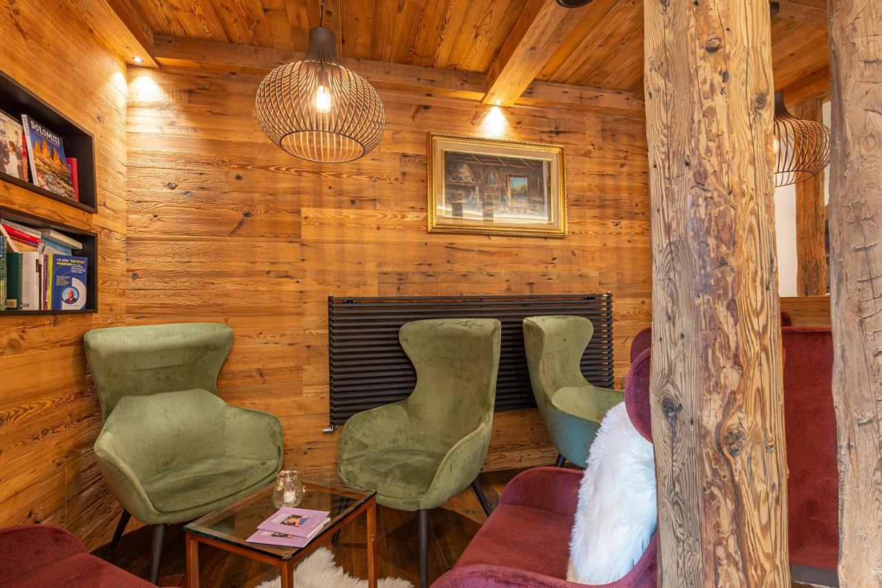 Monza Dolomites Hotel โมเอนา ภายนอก รูปภาพ