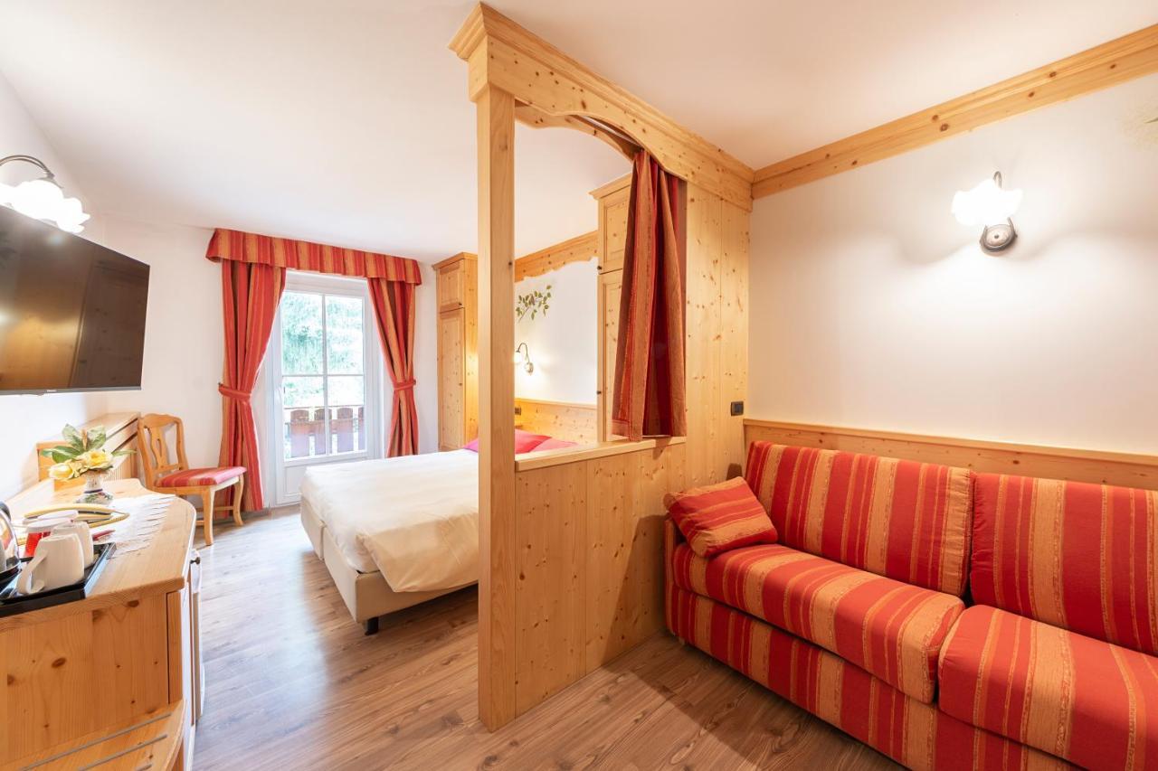 Monza Dolomites Hotel โมเอนา ภายนอก รูปภาพ