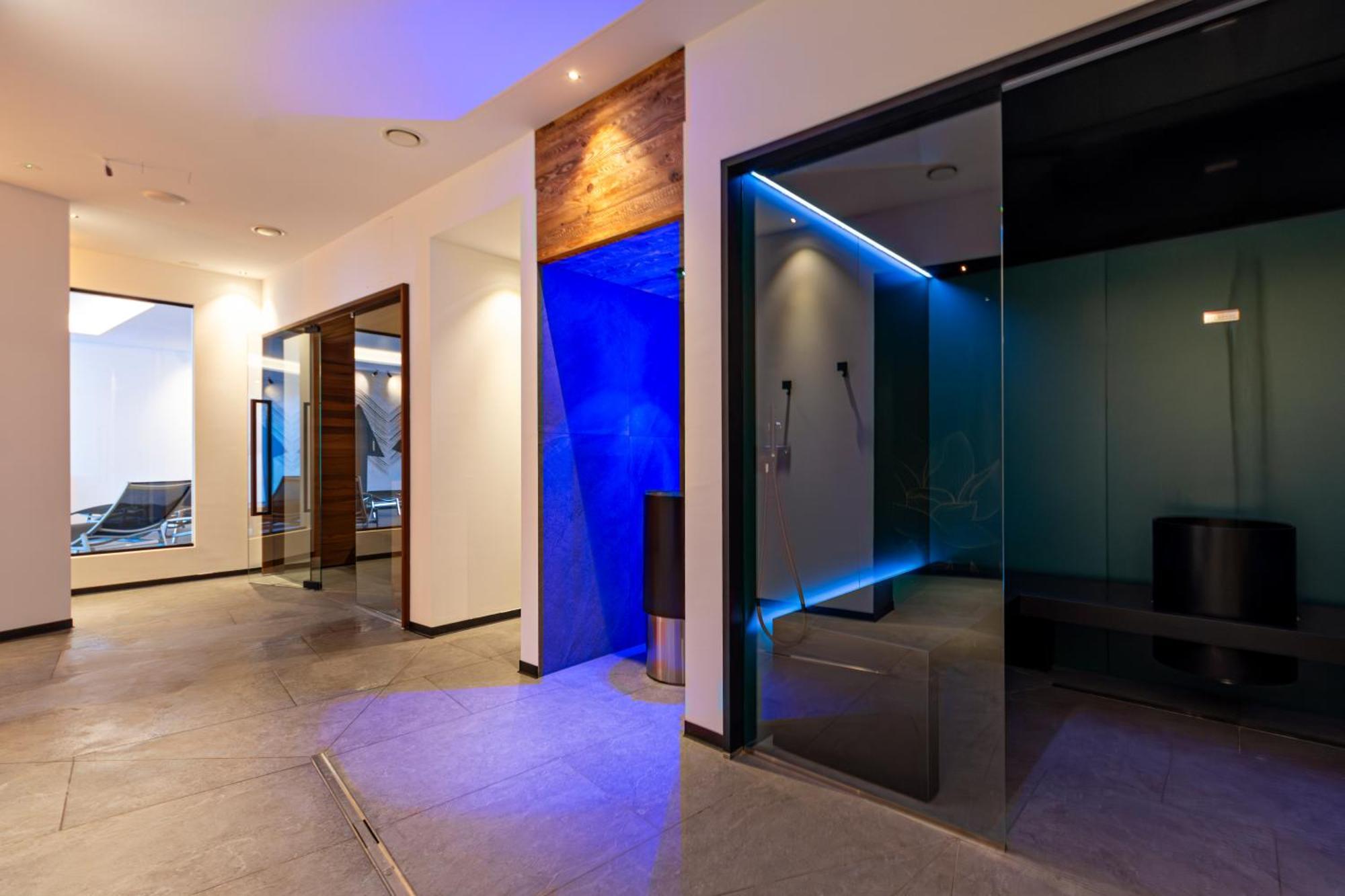 Monza Dolomites Hotel โมเอนา ภายนอก รูปภาพ
