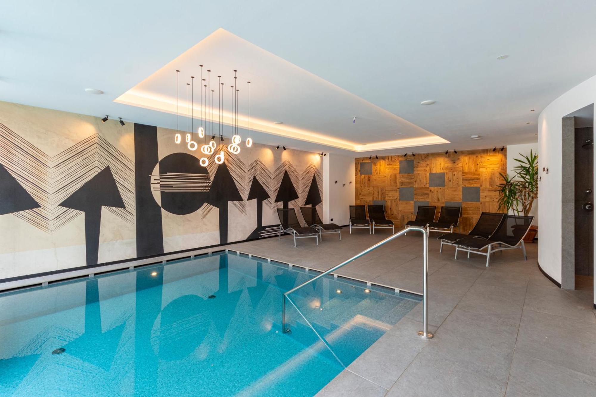 Monza Dolomites Hotel โมเอนา ภายนอก รูปภาพ